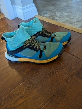 Adidas Supernova Riot Women's 9
